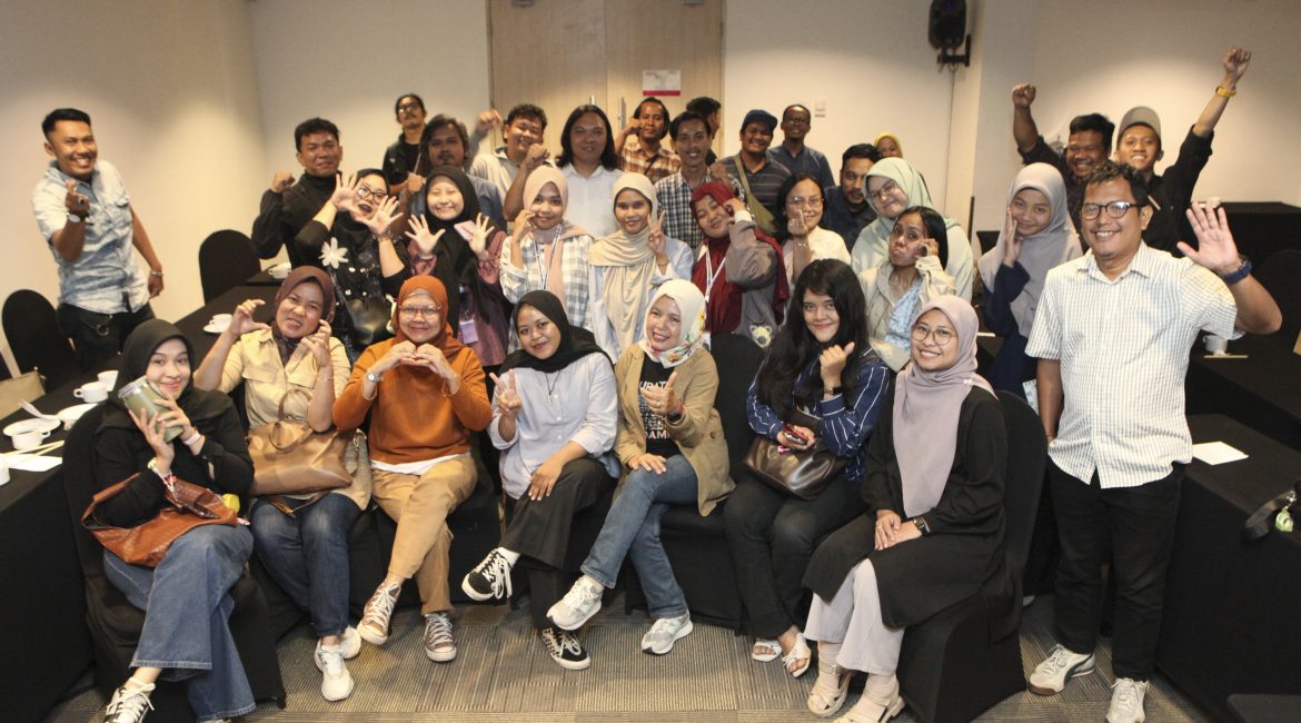 Pelatihan Jurnalisme Transisi Energi bertema “Jurnalisme Energi: Pendalaman Isu dan Penguatan Hasil Liputan di Media Sosial”, yang diselenggarakan AJI Kota Palembang di di Fave Hotel Palembang, Kamis (31/7).